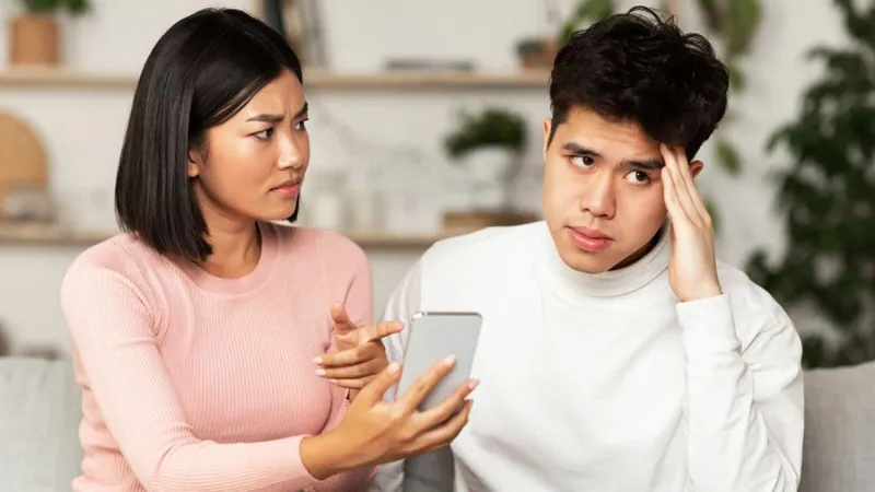 Nguyên nhân khiến Song Ngư dễ ghen